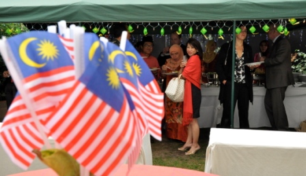 hari raya paris